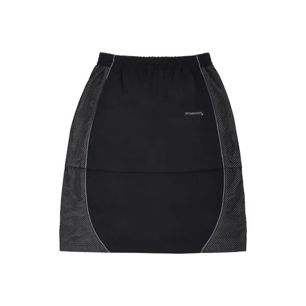Episode Ep.8 Track Skirt (1)